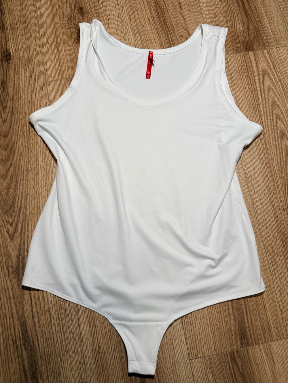 Spanx White Scoop Neck Tank Bodysuit Women's 1X Thong